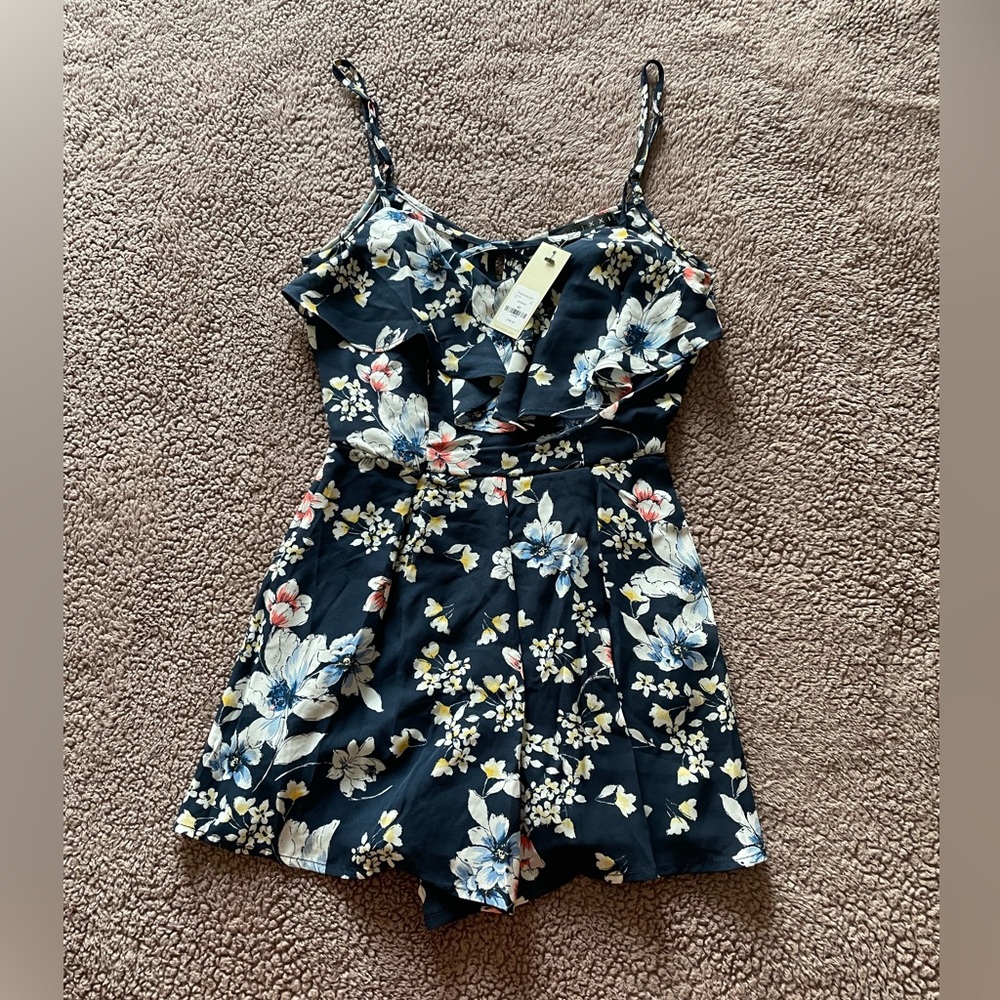 Blue floral summer romper NWT